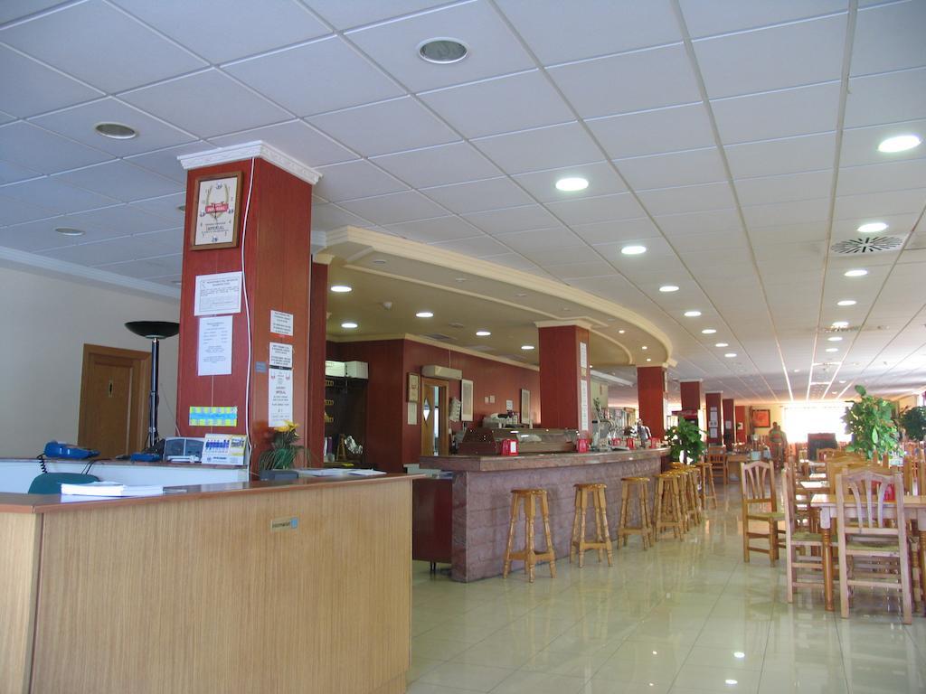 Hostal Imperial كريفايلنت المظهر الخارجي الصورة
