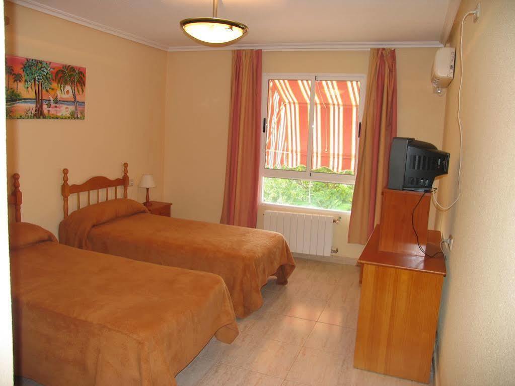 Hostal Imperial كريفايلنت المظهر الخارجي الصورة